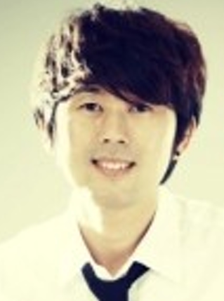 많은 팬들이 추모를 이어가고 있습니다