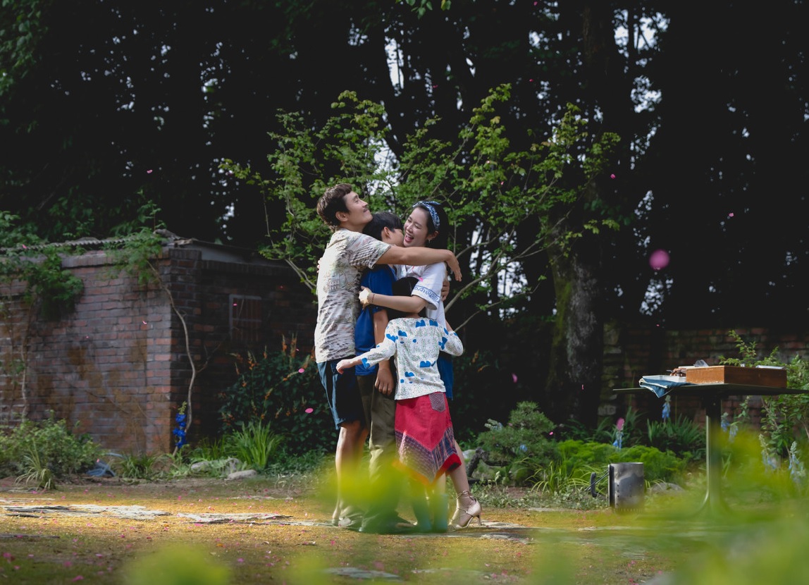 베니스 진출한 박찬욱 감독 신작 어쩔수가없다