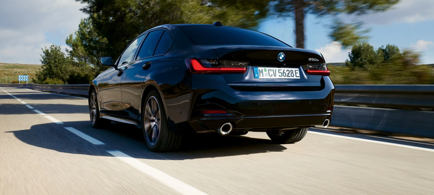 BMW 330e