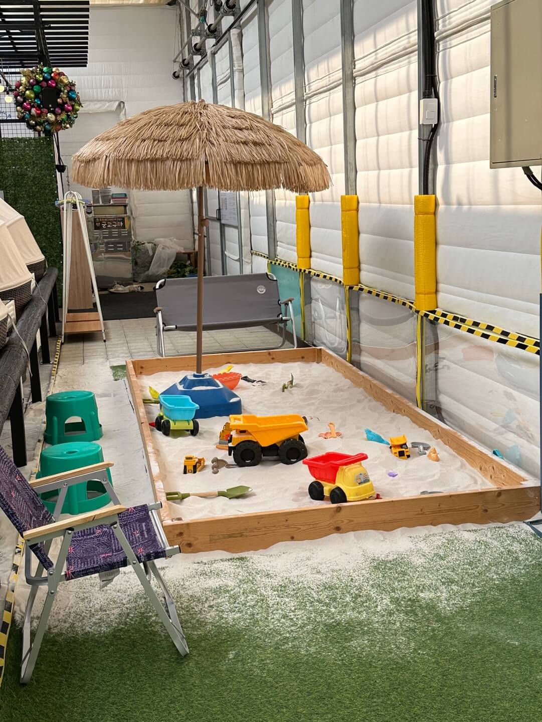 팜팜놀이터 모래놀이 공간 아이 체험 활동
