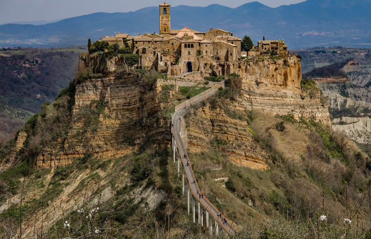 이탈리아 소도시 치비타 관련 사진
