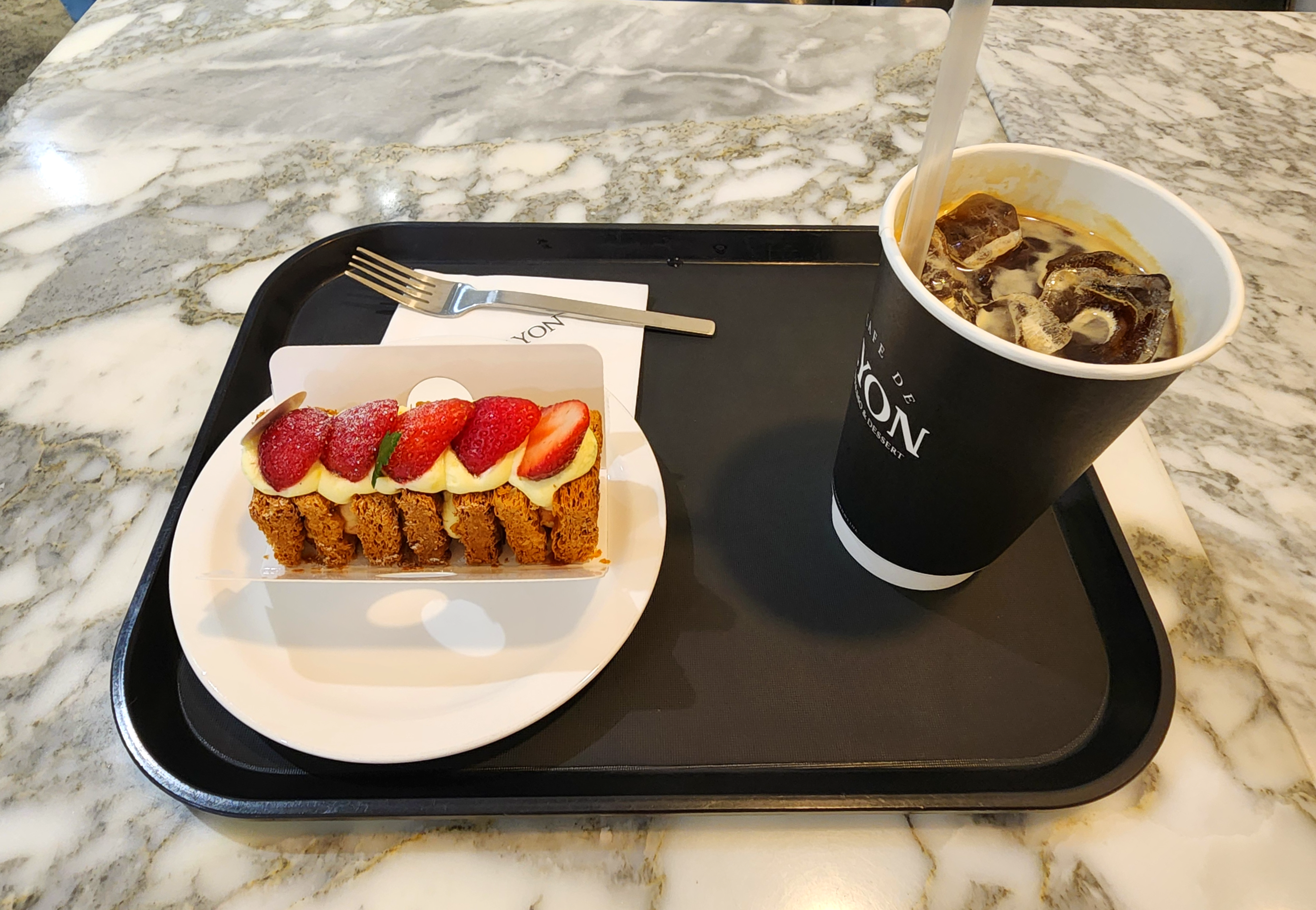 카페드리옹서래마을본점