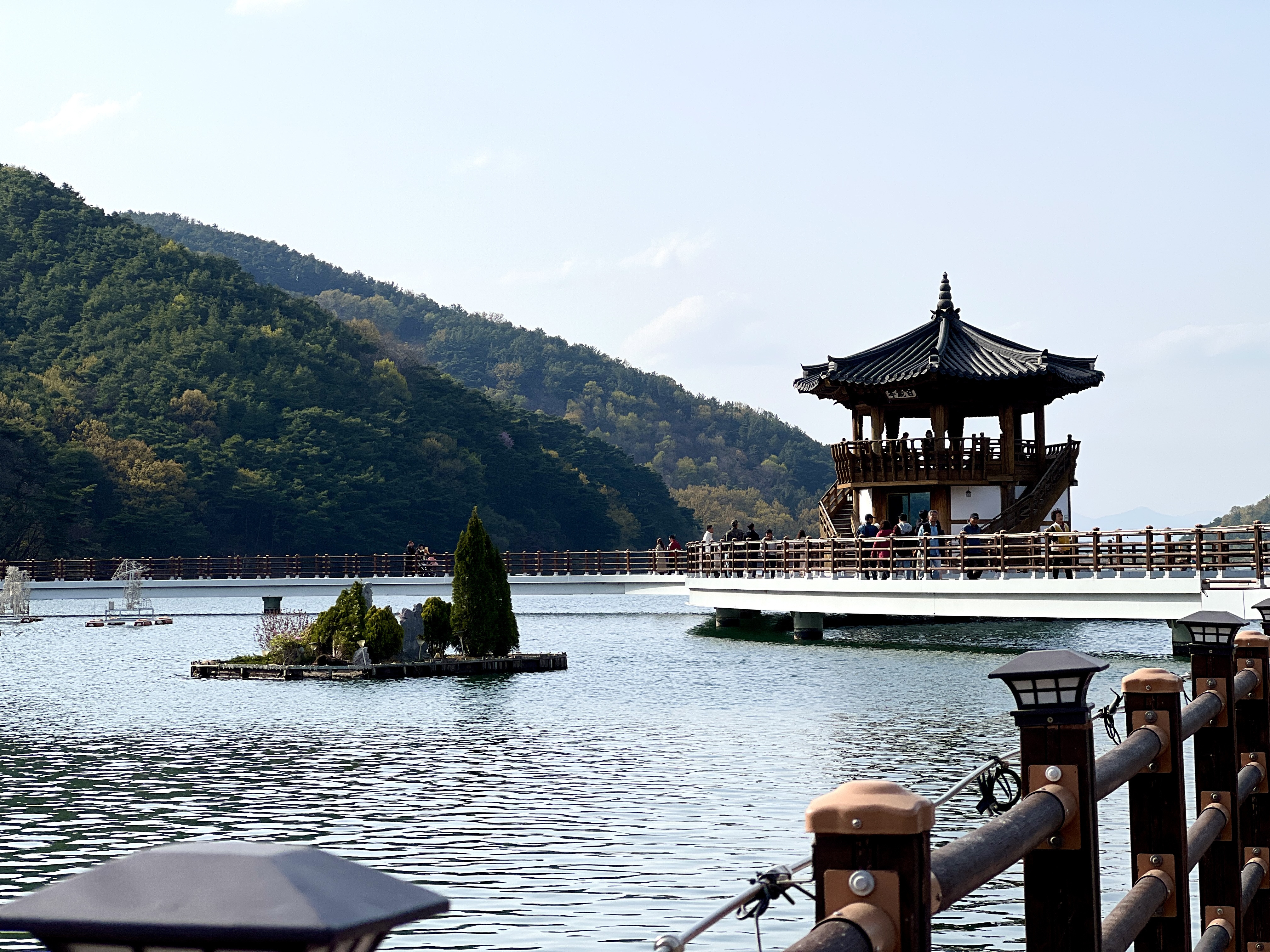 송해공원 누각 백세정