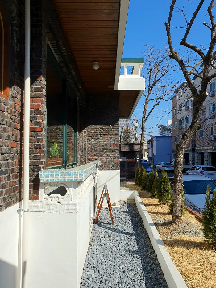거리&#44; 숲 외부 모습