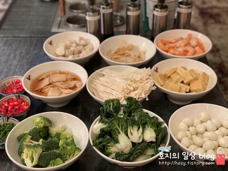 싱가폴 세인트레지스 조식 누들코너