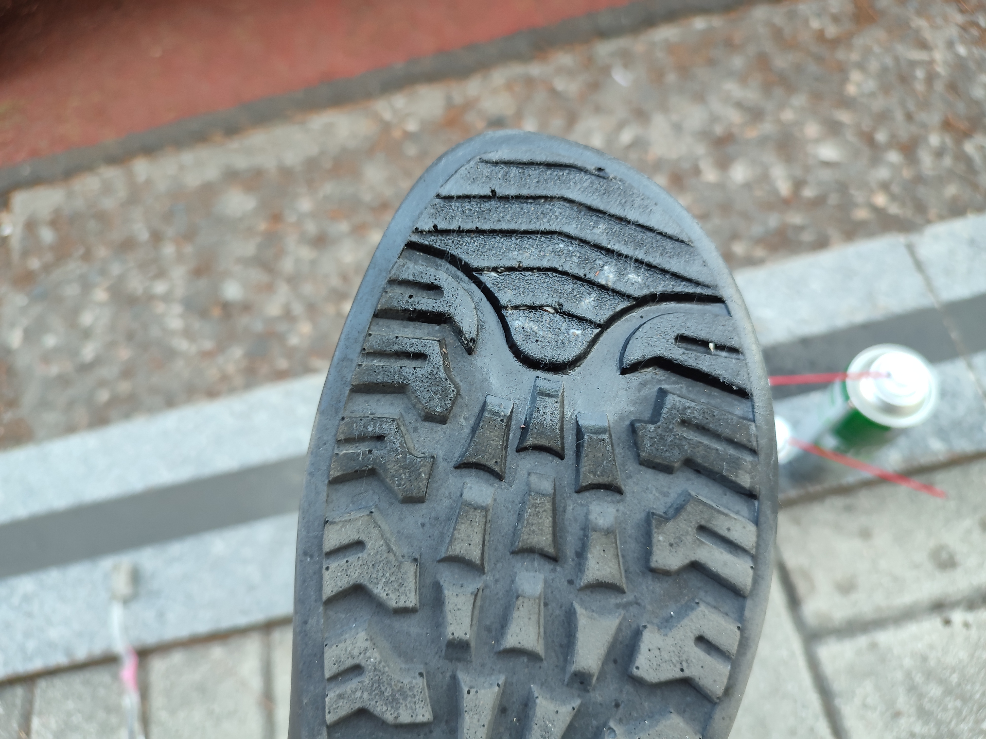 껌 제거 완료