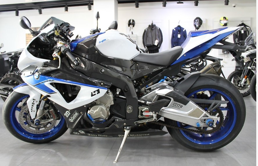 BMW HP4썸네일