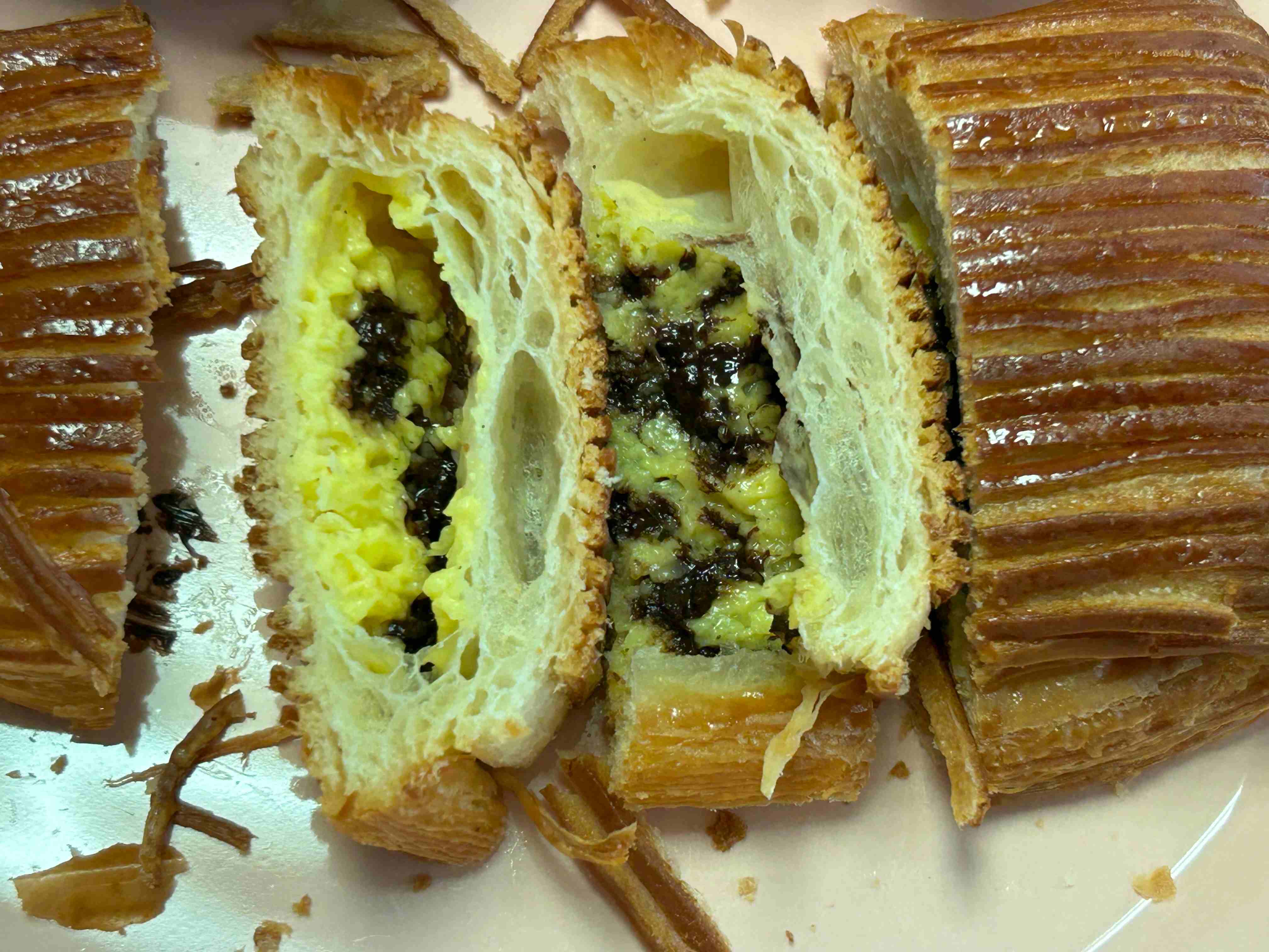 뺑오스위스 단면