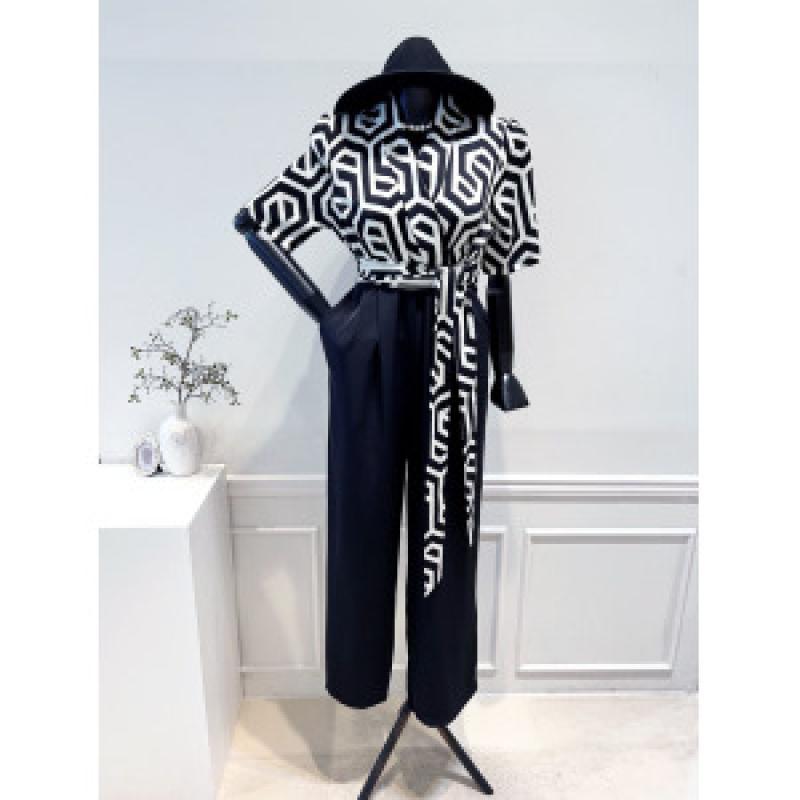 VIVA VIVA 랩 숄카라 나염 점프슈트