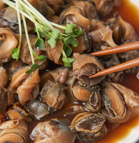 3월에 먹으면 좋은 제철 음식의 종류 Top 10 (봄철 음식) 두릅 냉이 쭈꾸미 취나물 씀바귀 바지락 달래 소라 부추 쑥