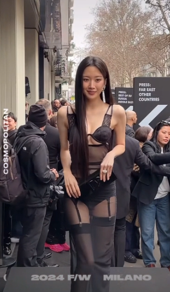 문가영 밀라노 파격 란제리 시스루, 외설 논란에 대한 생각