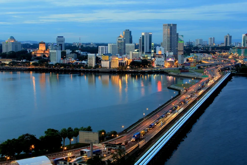 조호르바루 와 싱가포르가 이어지는 다리 관련 사진