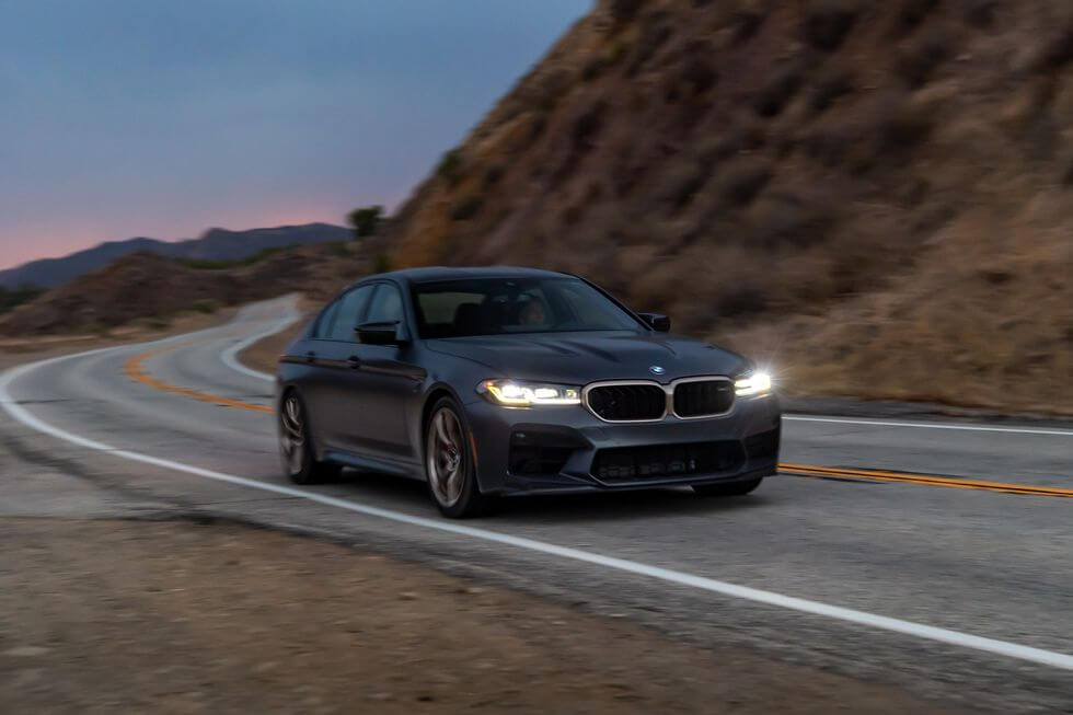 2025 BMW M5 포토