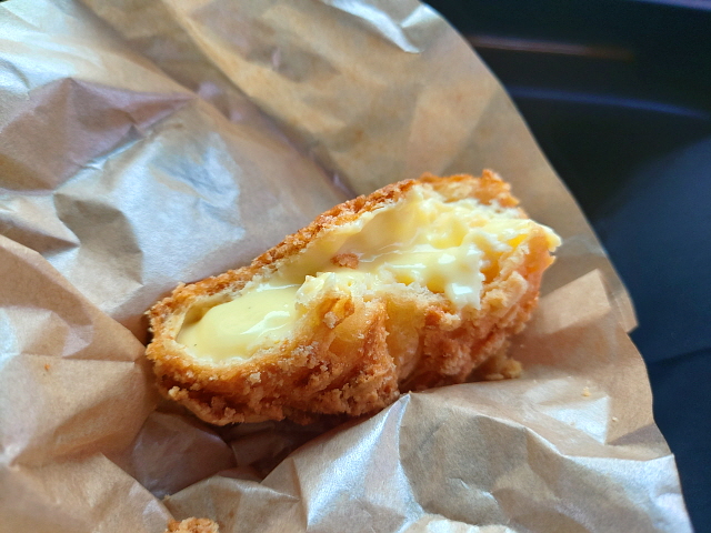 커스터드크림 슈