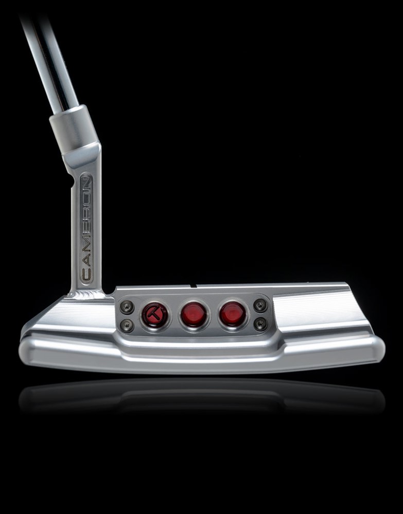 Studio Style Squareback 2 Welded Neck Tour Prototype 퍼터 후면의 트리플 레드 도트 디자인