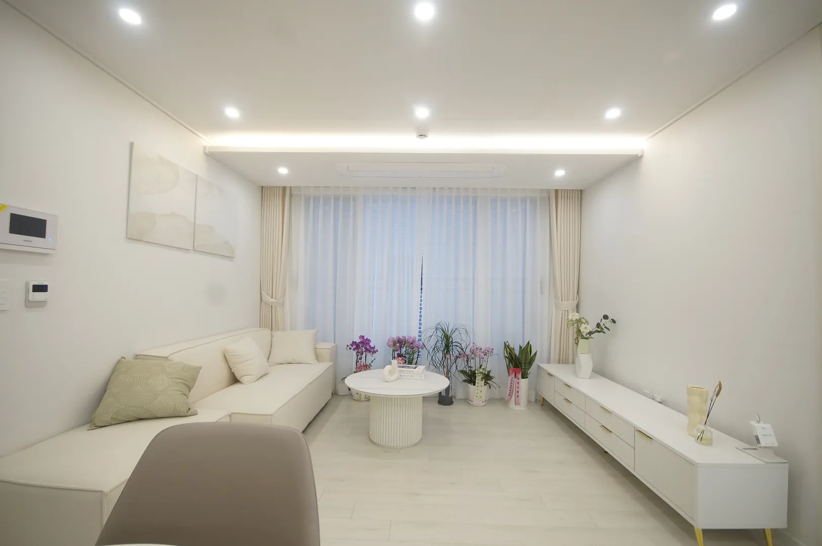 수원 장안구 영화동 쓰리룸 3룸 신축빌라 거실