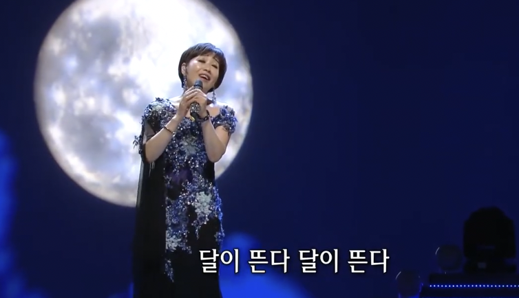 가수 하춘화