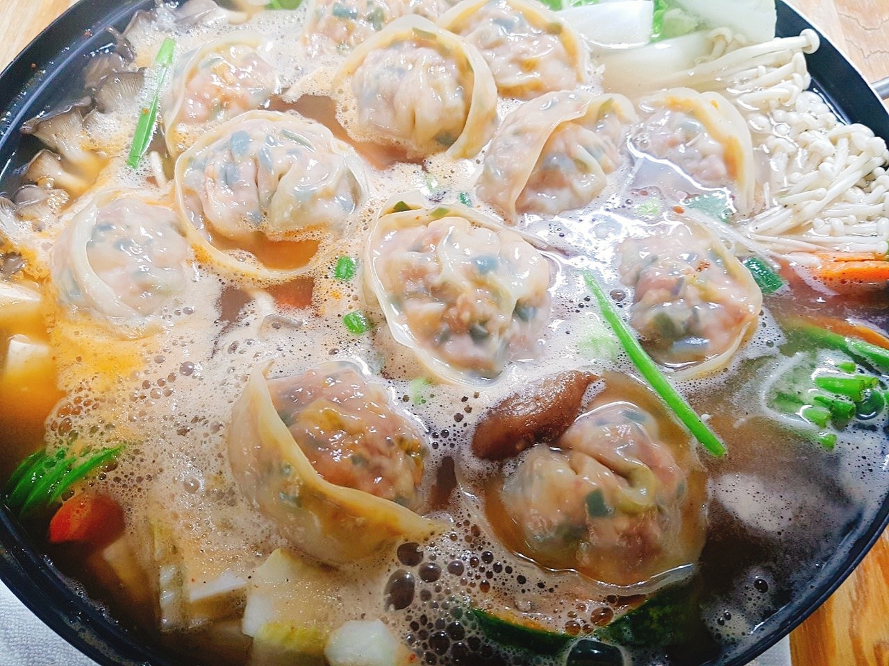암돌 속풀이 칼국수
