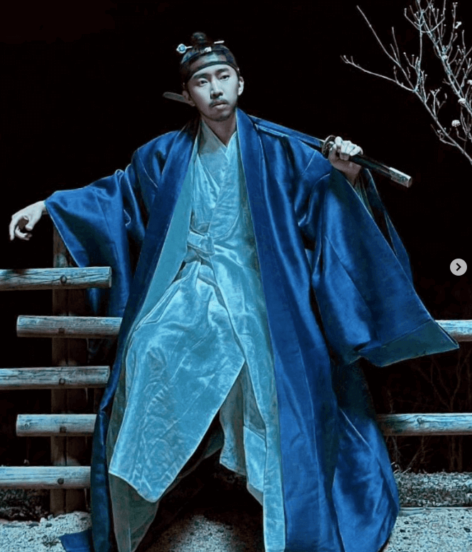 인 악토버 무료보기