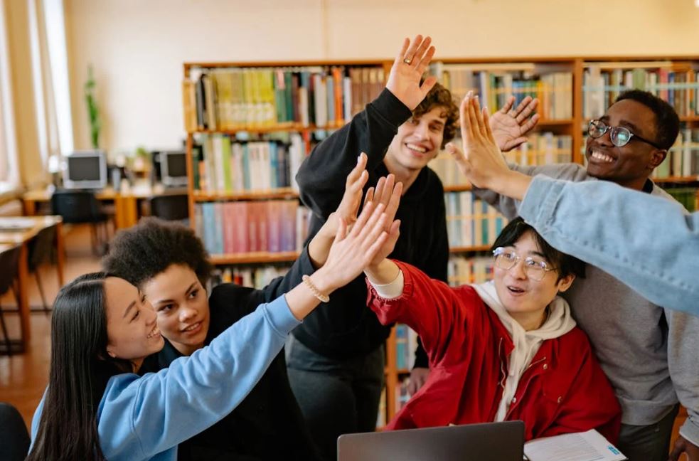 청소년 지원정책에 대해 알아본다.