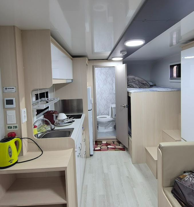 광교_캠핑장 카라반