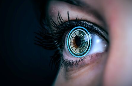 라식, 라섹, 렌즈삽입술의 차이점과 부작용