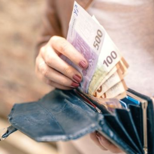 해외에서 환전하는 최적의 방법! 수수료 절약하는 꿀팁