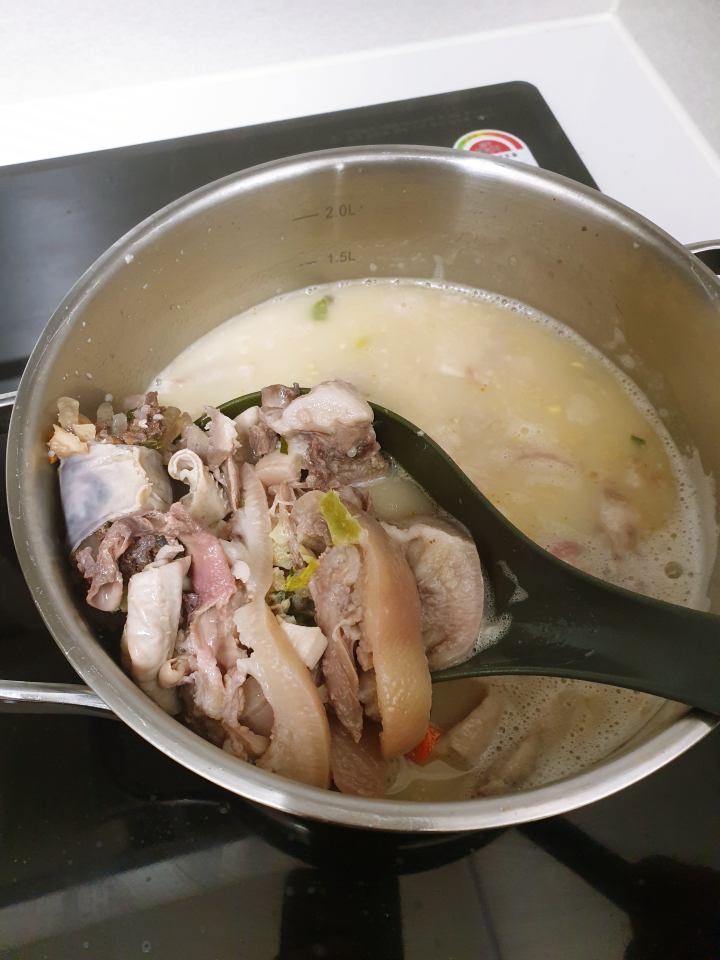 탑골순대국-고기