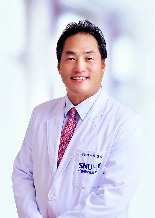 명의 허리통증 치료 디스크 수술 없이 낫게하는 자세 치료법 재활의학과 정선근 교수
