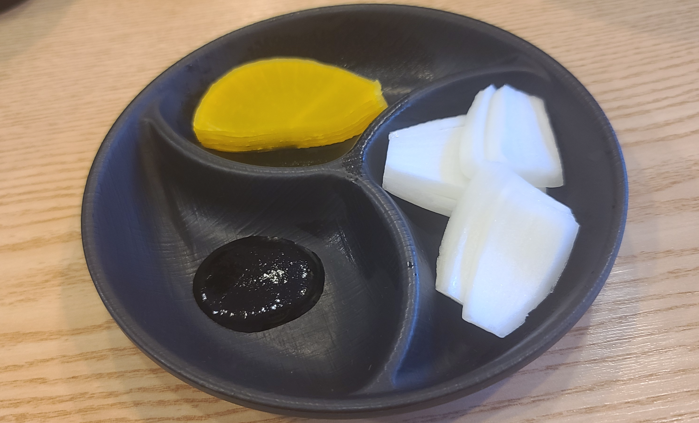 상일동맛집 서울맛집 짬뽕맛집 화려한짬뽕 짬뽕 인생중식 인생불맛 내부 기본반찬