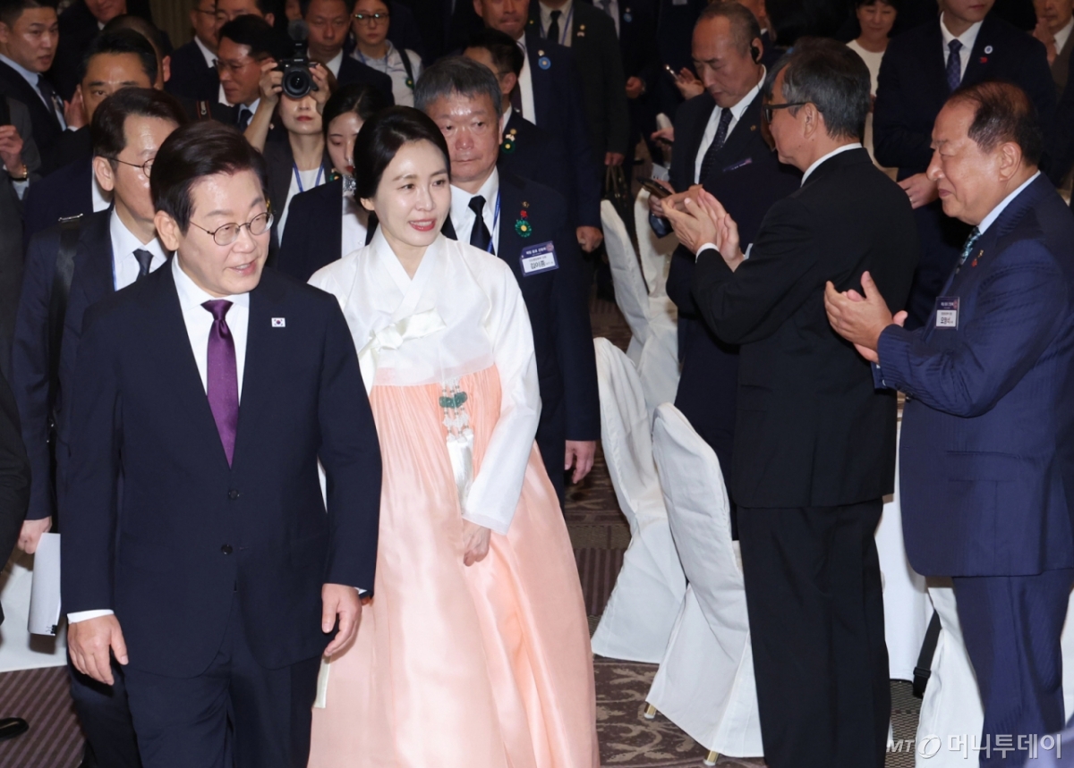 김혜경 여사 일본 총리 부인