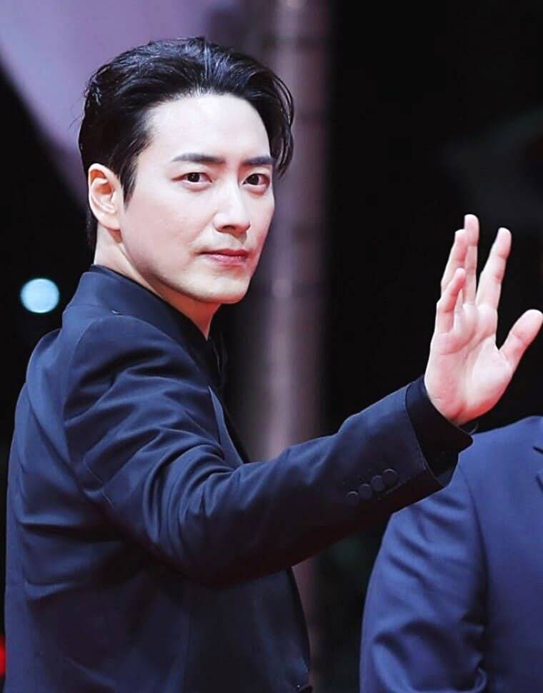 배우-이준혁