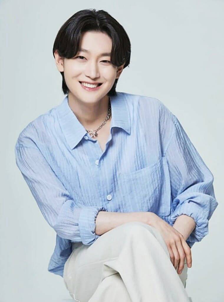가수-김용빈