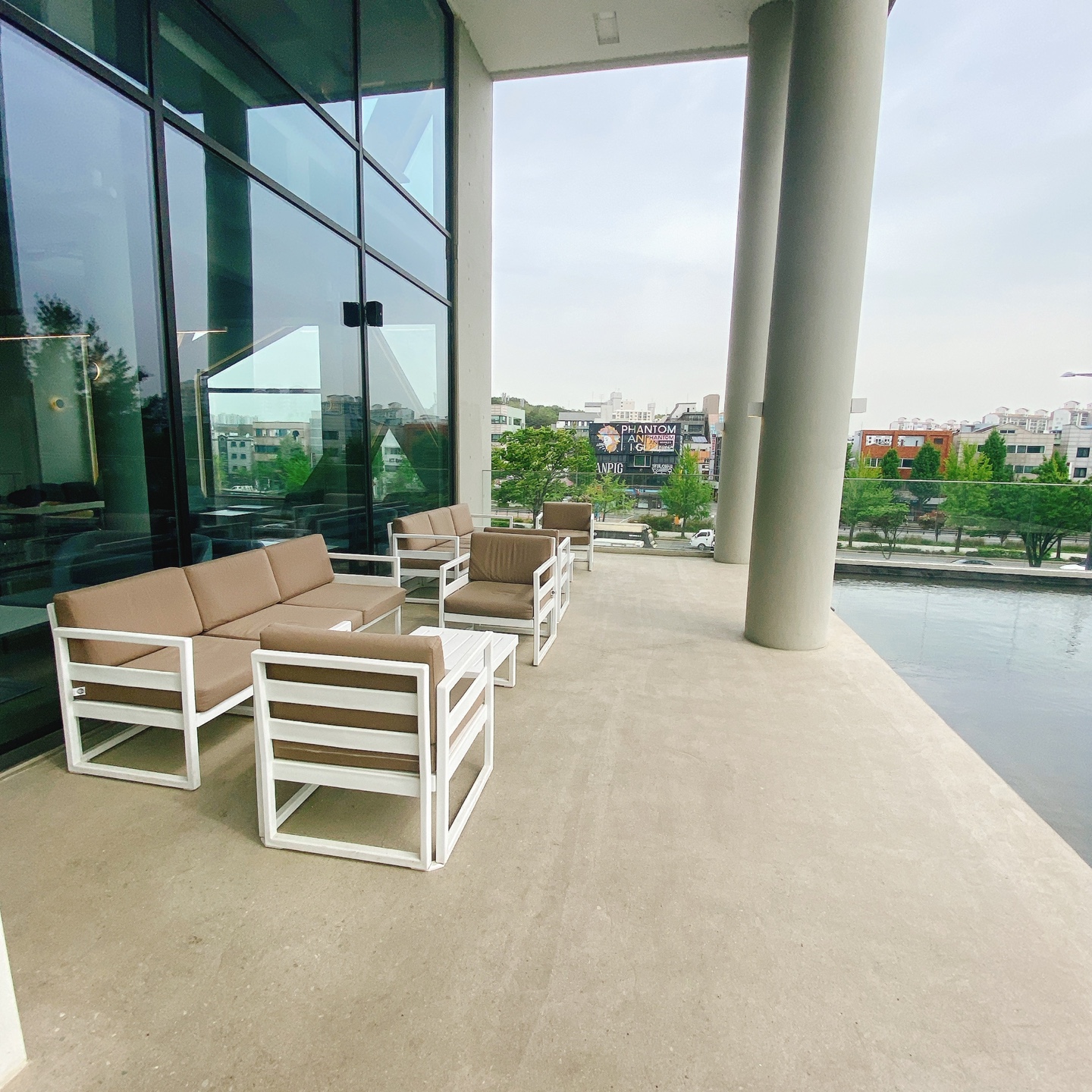 대전 대형베이커리 카페 크로넛 유성공원 에이트 aight