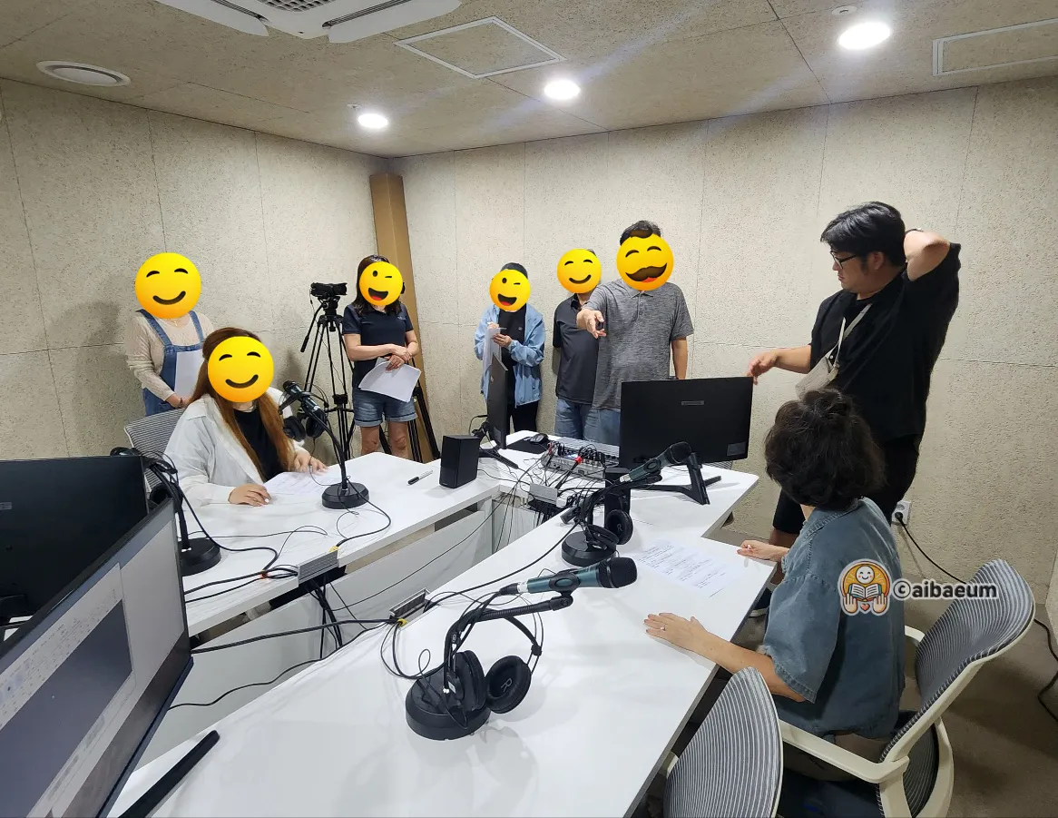 2_녹음과-녹화장비를-교육받고있다