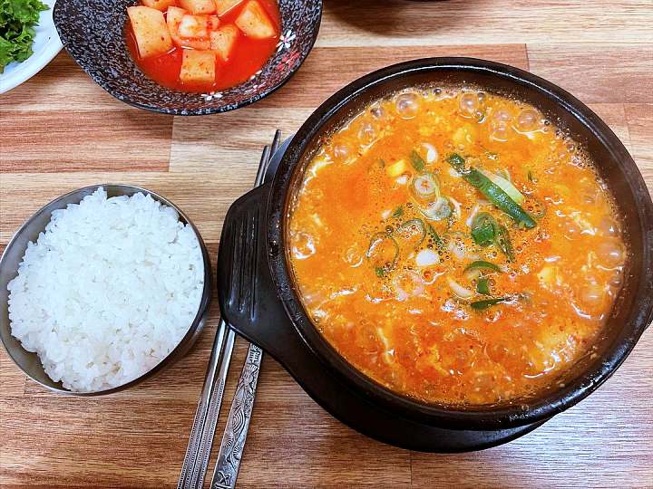 영천 식당 소머리곰탕 37년 전통 노포 곰탕 수육 엄마는 슈퍼우먼 맛집 추천
