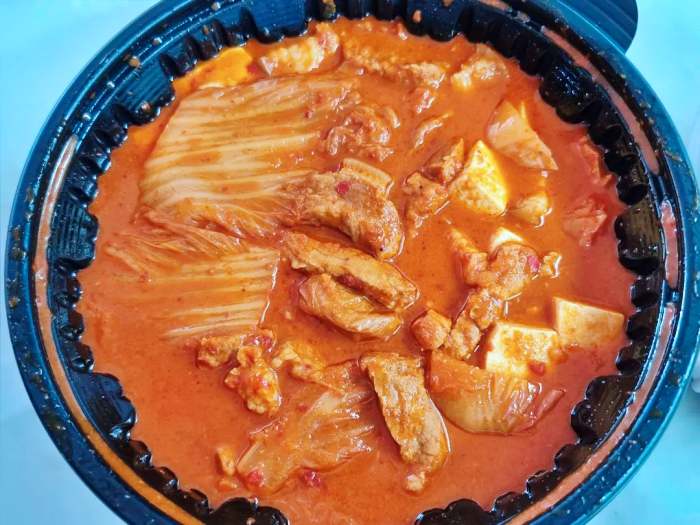 제209회 놀라운토요일 김치찜 정혁 황민현 더보이즈 주연 추천 놀토 부천 중동 사랑 시장 맛집 소개