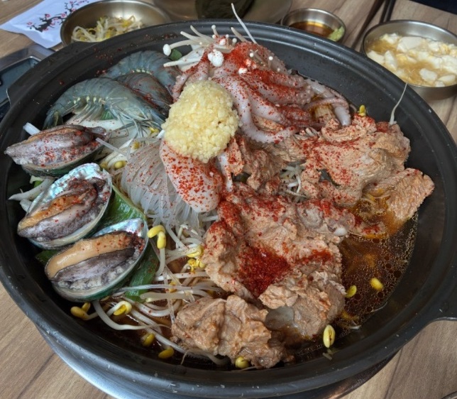 동네한바퀴-제주-흑돼지해물전골-낭쿰낭쿰