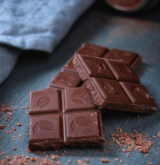 마그네슘이-풍부한-음식-다크초콜릿