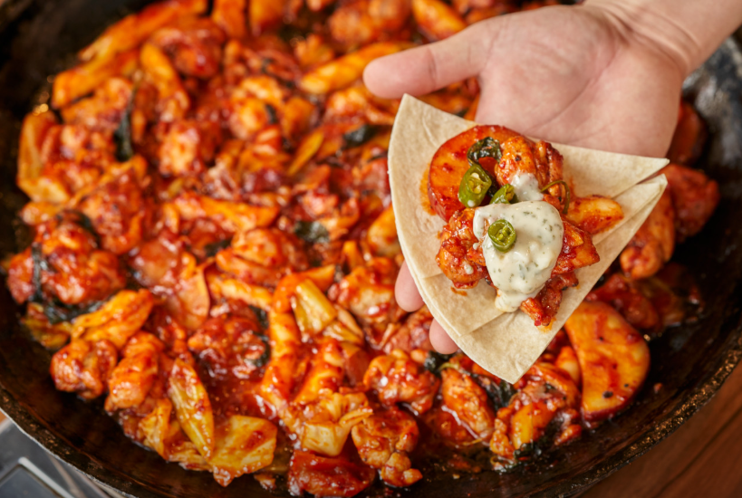 생생정보 직화닭갈비 7분부대찌개 닭전 막국수 기다려야제맛 강남 학동역 류몽민