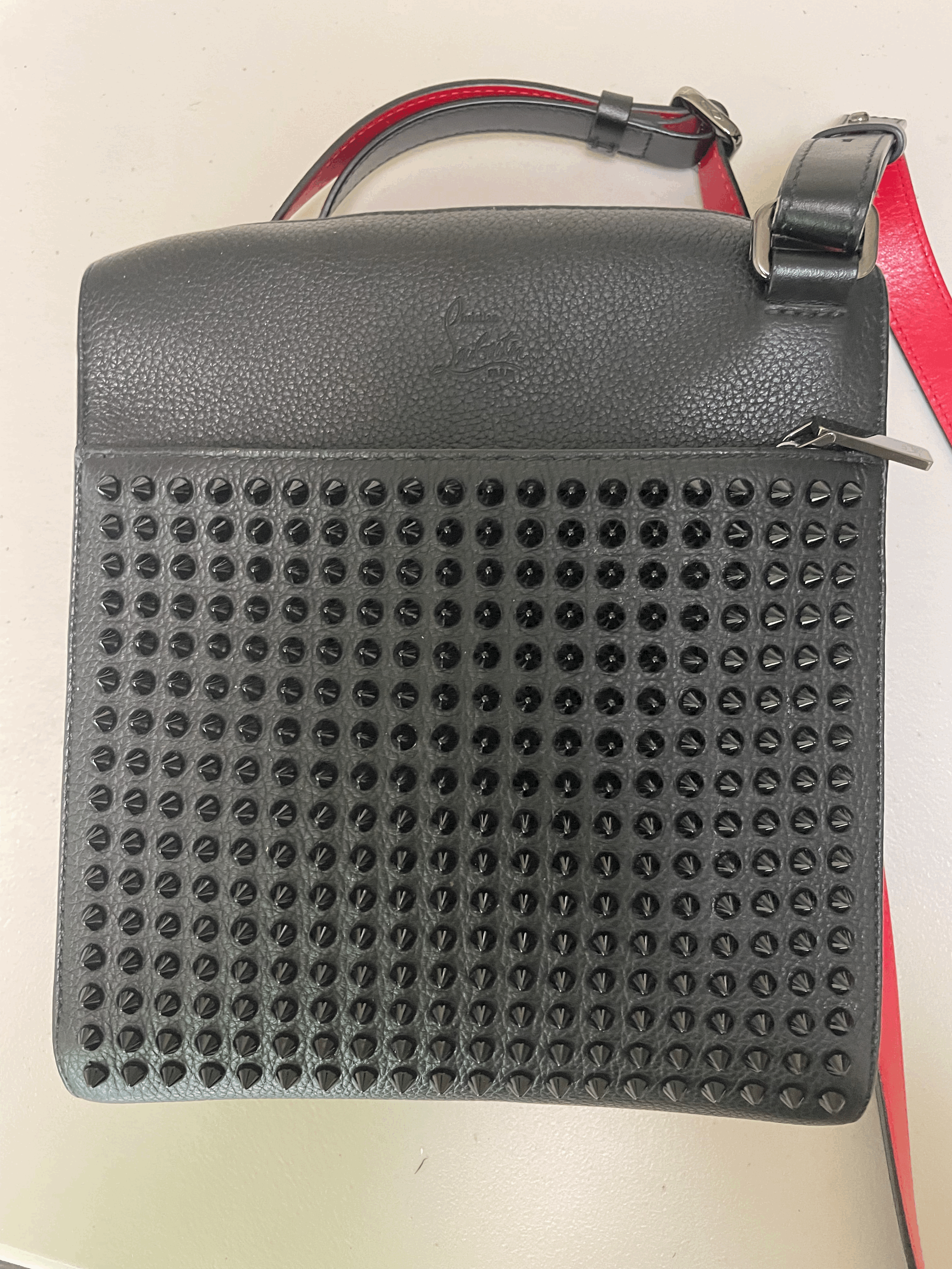 크리스찬 루부탱 메신저 가방