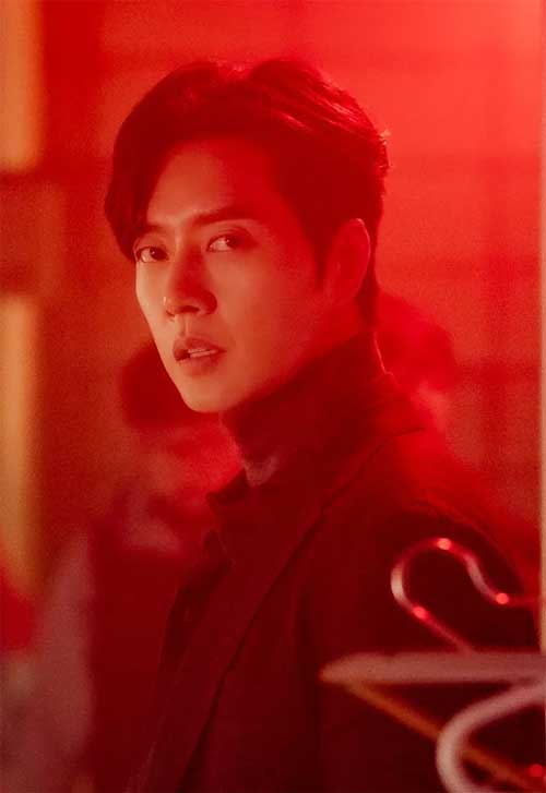 김무찬 (박해진)