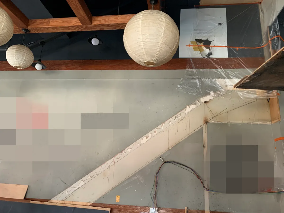 2층-복층계단-철거-후-벽면과-천장