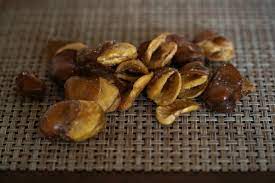 바싹 로스팅해서 먹기도 한다.