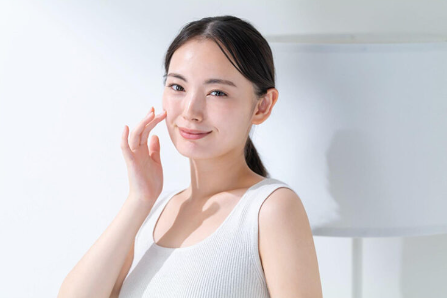 피부가 아름다운 여성.
