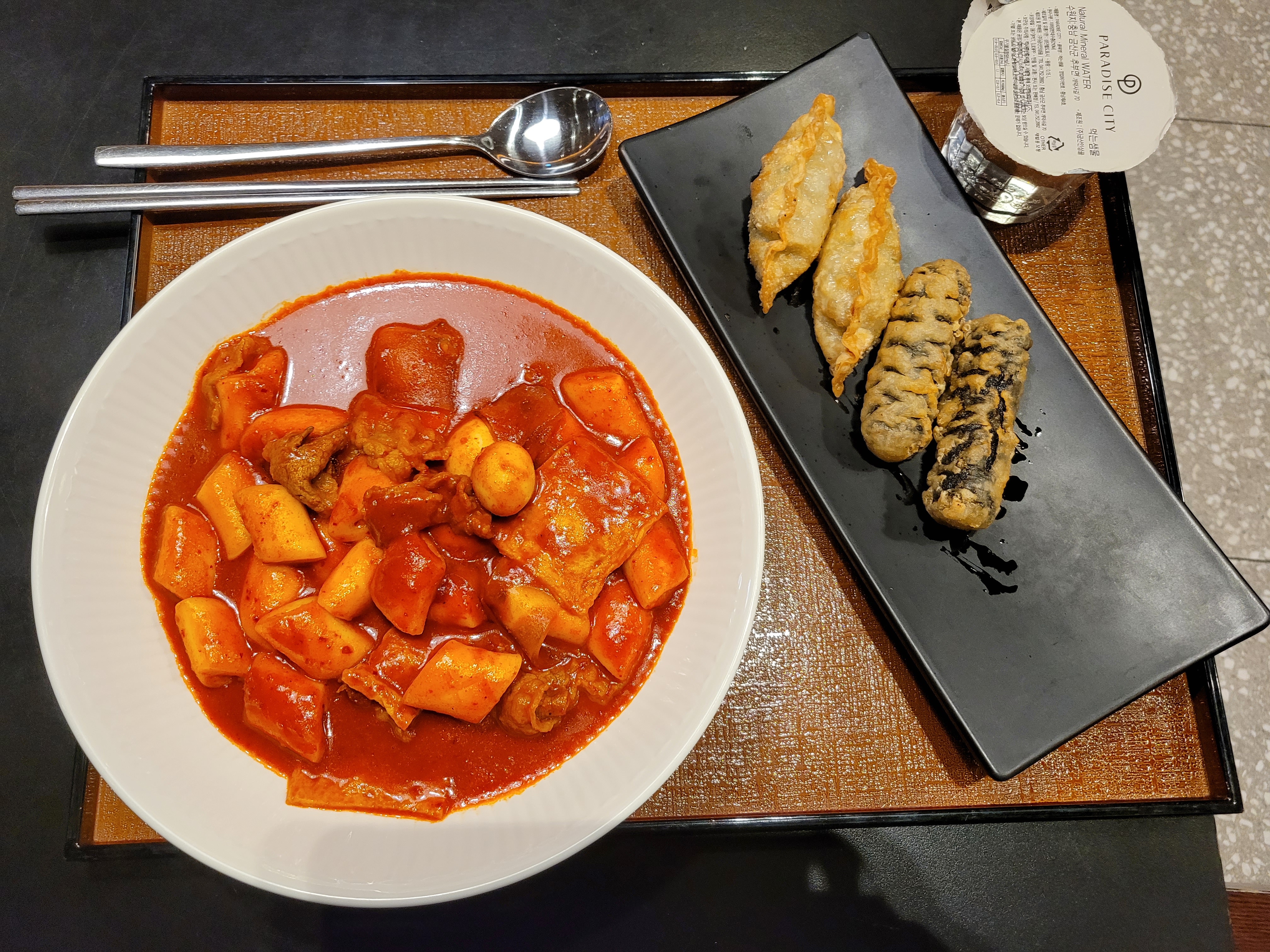프라자-내-푸드코드-음식