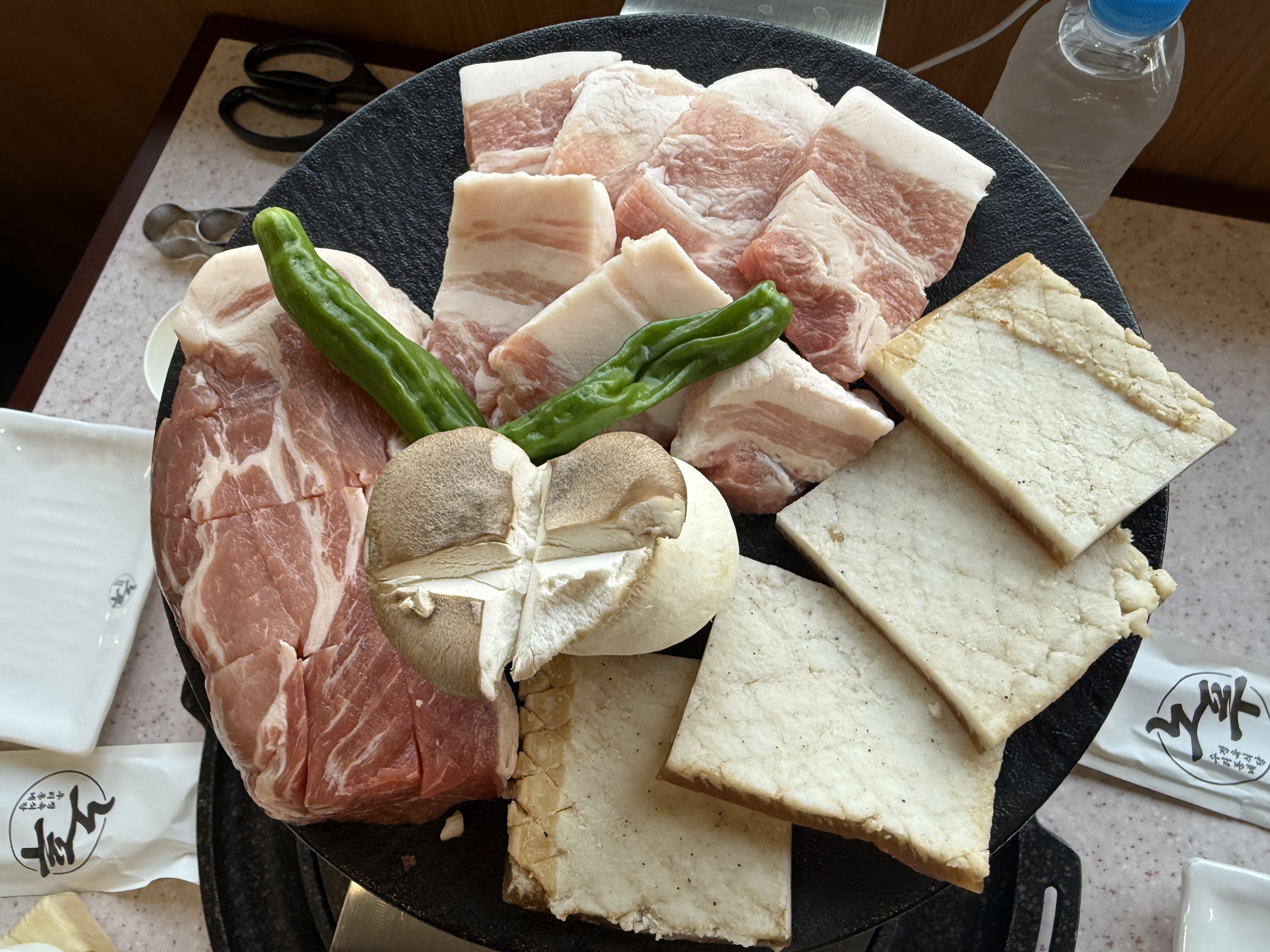 노마진푸줏간의 한돈세트 목살, 삼겹살, 껍데기