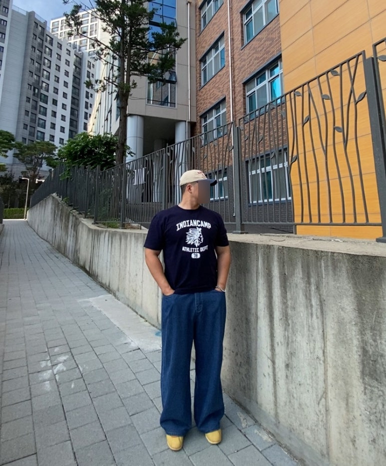 데일리룩('26. 7. 25.)곤니치와봉쥬르 빈티지 투톤 볼캡, 디그랜드마틴 인디언 티셔츠, 그리너리 크리드 와이드 데님팬츠, 케이엔드 나바호 터키석 팔찌, 나이키 코르테즈 래빗