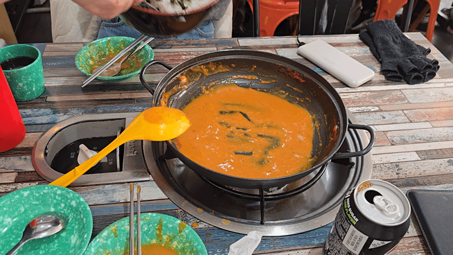 볶음밥-재료-투하