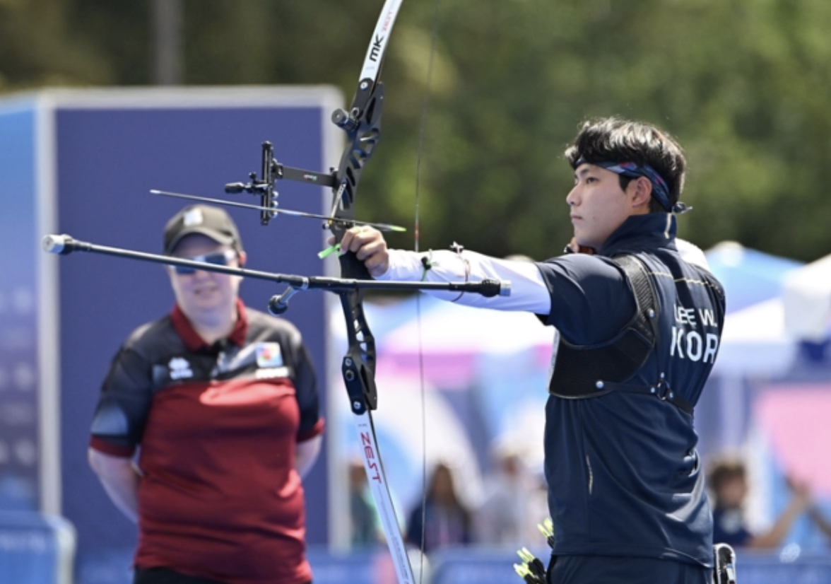 2024 파리올림픽 양궁 남자 개인 준결승전에 나선 '이우석'